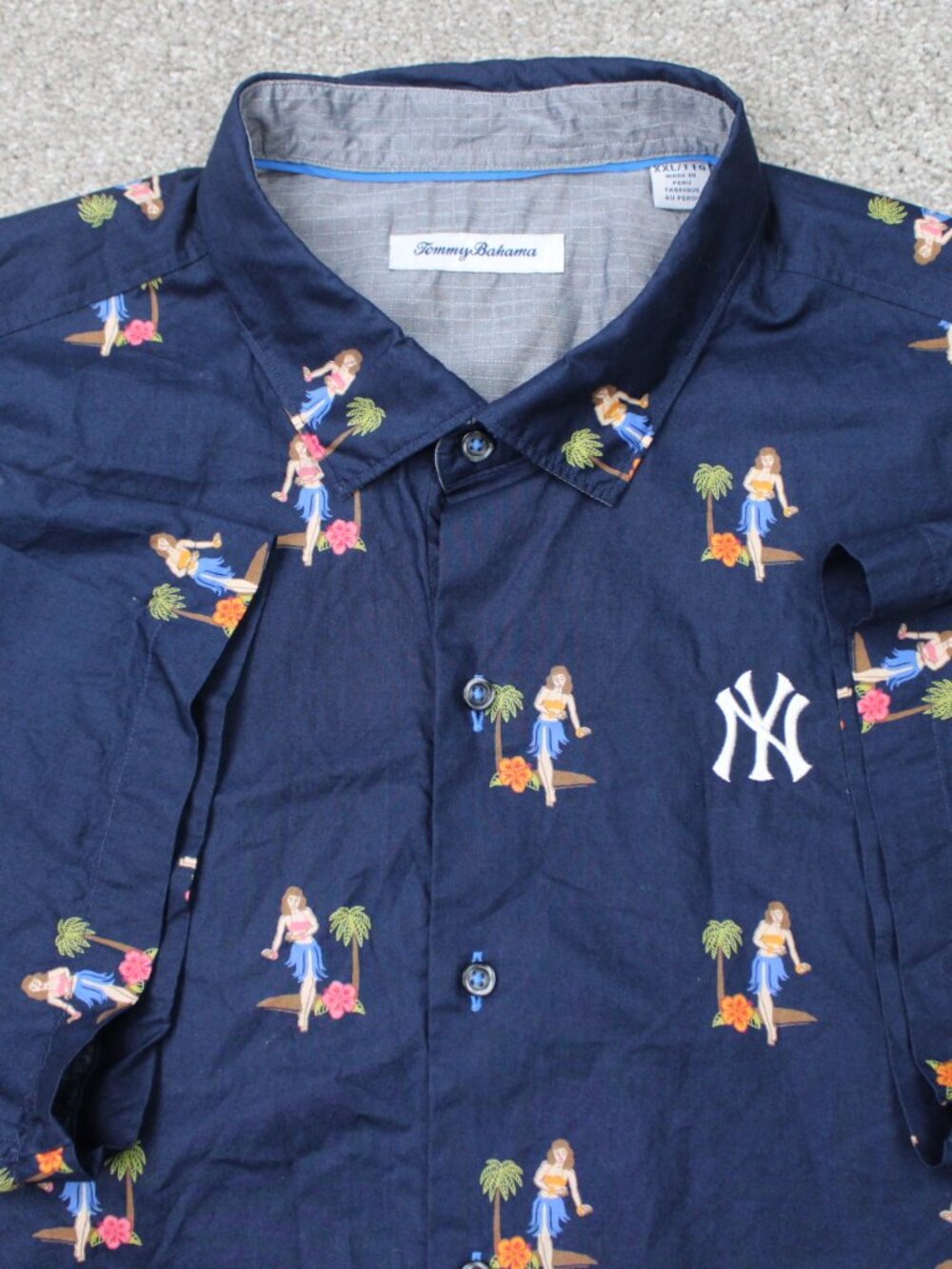 New York Yankees Tommy Bahama Shirt Mens 2XL Blue Hula Girl AOP Hawaiian MLB S/S